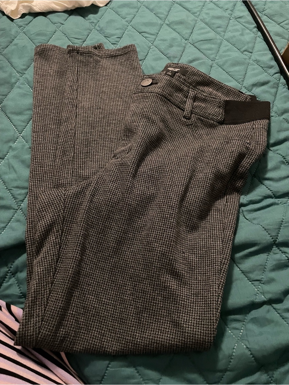 Woman’s Gray Patterned Dress Pants